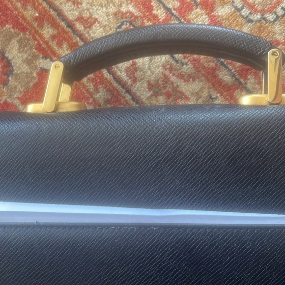 Valentino Black Leather unisex briefcase/laptop carrier. - Picture 4 of 8